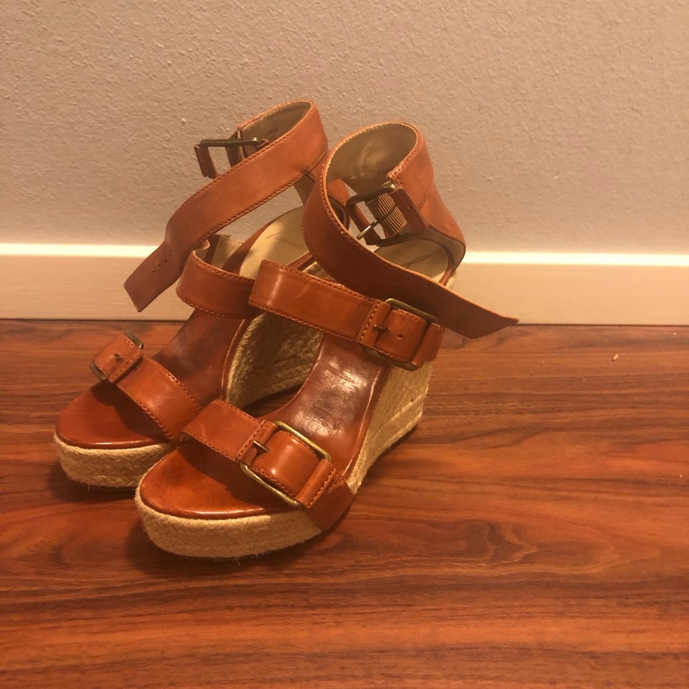 Suede color wedges